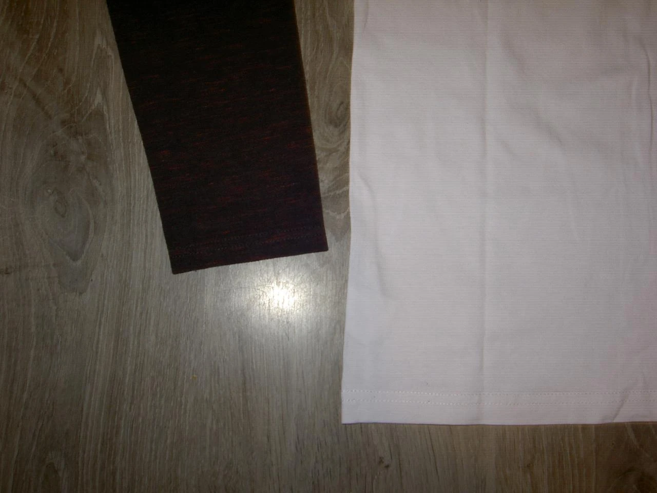 CAMISETA ML BRANCA E PRETA CHINA - BIZZBEE - TAMANHO XS - n°01 – photo 11